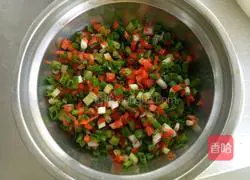 Illustration of how to make green onion egg pancake 2