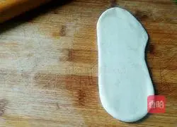 Illustration of how to make pretzels 8