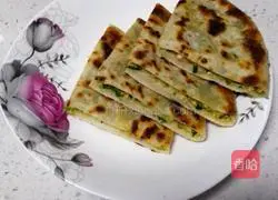 Illustration of how to make leek and egg thin-crust pancakes 12