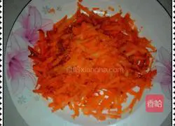 Illustration of how to make carrot pancakes 1