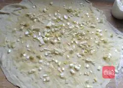 Illustration of how to make scallion pancakes 11