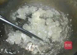 Illustration of how to make shrimp egg pancake 4