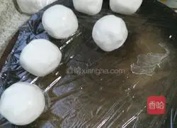 Illustration of making glutinous rice brown sugar cake 2