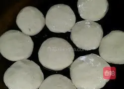 Illustration of making glutinous sweet potato cake 8