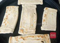 Illustration of how to make small meatloaf 3