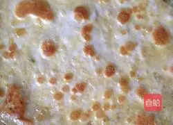 Illustration of how to make green onion pancake 10
