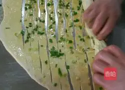 Illustration of how to make hand-shredded pancakes 5