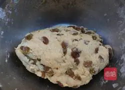 Illustration of how to make crispy grape soufflé 7