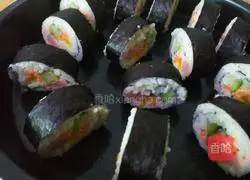 Illustration of home-style kimbap 18