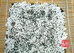 Illustration of how to make fancy sushi 4