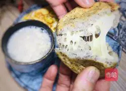 Illustration of making cheese multigrain bean dregs cake 12