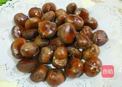 Illustration of how to roast chestnuts in an electric pan 5