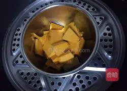 How to make pumpkin bean paste cake Illustration 2