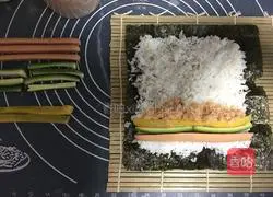 Illustration of how to make sushi 4