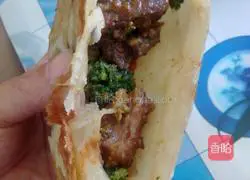 Illustration of how to make pancakes with meat 7