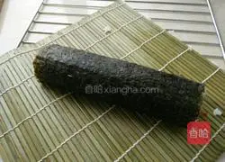 Illustration of how to make shrimp sushi 7