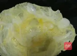 Illustration of how to make egg and vegetable cakes 2