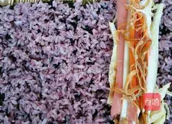 Purple Rice Enoki Mushroom Sushi Recipe Illustration 6