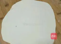 Illustration of how to make green onion hand cakes 7