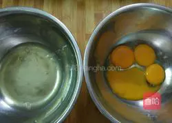 Hand-painted cherry cake roll recipe 2