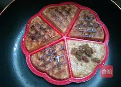 Raisin Original Waffle Pan Version Recipe Illustration 3