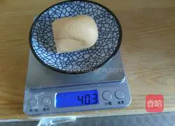 Illustration of how to make cartoon pumpkin cake 9