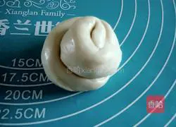 Illustration of how to make scallion pancake 6