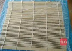 Illustration of how to make ham and bacon sushi 3