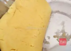 Illustration of how to make mini meat waffles 5