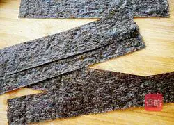 Illustration of how to make caviar sushi 5