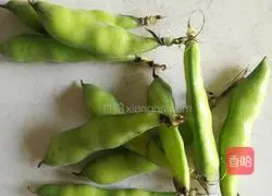 Illustration of how to make broad bean glutinous rice cakes 1