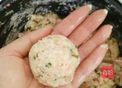 Illustration of how to make mixed vegetable potato cakes 10