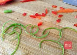 Illustration of how to make pan-fried zucchini pancakes 10