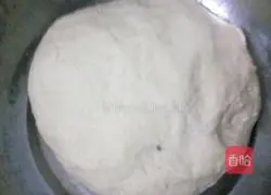 Illustration of how to make crucian carp stewed with tofu and stuffed with pancakes 3