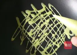 Illustration of how to make two-color bird's nest egg cake 9