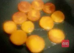 Pumpkin Cake Illustration of how to do it 5