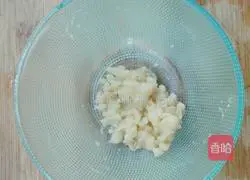 Illustration of how to make hand-shred green onion cake 2