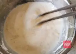 Illustration of how to make strawberry and yellow peach pancake 8