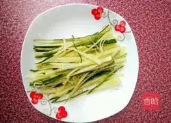 Illustration of how to make sweet potato and glutinous rice sushi 5