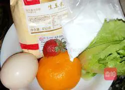 Illustration of how to make lettuce pancakes 1