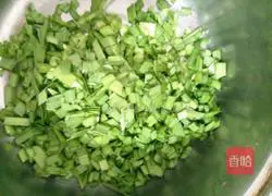 Illustration of how to make chive egg pancake 1