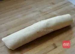 Illustration of how to make spicy scallion pancake 8