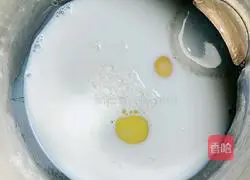 Soft Toffee Custard Cake Recipe Illustration 3