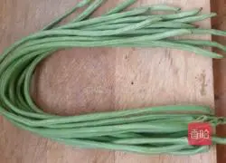 Minced pork and cowpea lotus leaf cake.Recipe illustration 9