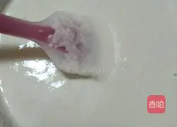 Illustration of how to make peanut and sesame pancakes 4 