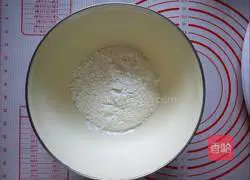 Illustration of how to make butter and scallion pancakes 2