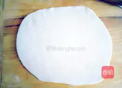 Illustration of how to make egg and green onion cake 7