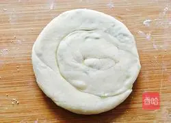 Illustration of how to make scallion pancakes (electric pancake version) 19