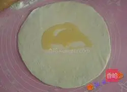 Illustration of how to make green onion pancakes 7