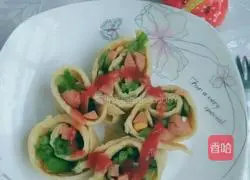 Illustration of how to make green pepper and ham burritos 6